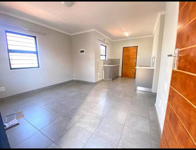3 BEDROOM PROPERTY TO RENT IN PROTEA GLEN